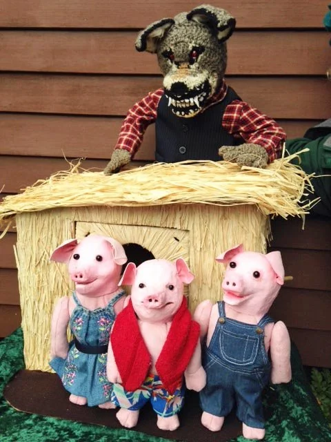The Three Little Pigs by Magpie Puppets — Puppet Showplace Theater
